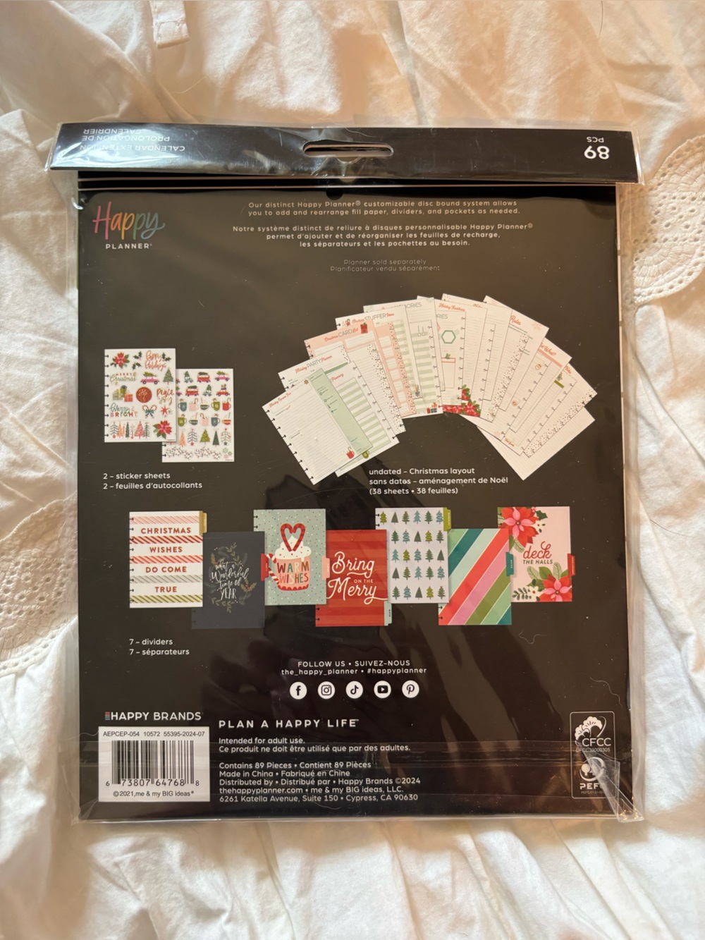 Happy Planner Christmas Wishes Do Come (Red/Gold) Classic Undated Calendar - Picture 2 of 2